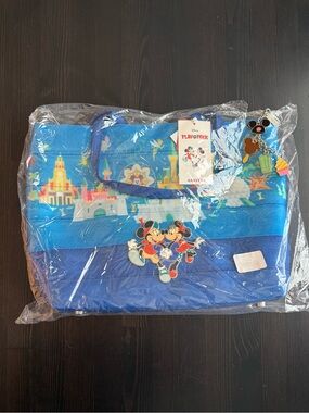 NWT Play in the Park Streamline Tote Harvey's Seatbelt bag